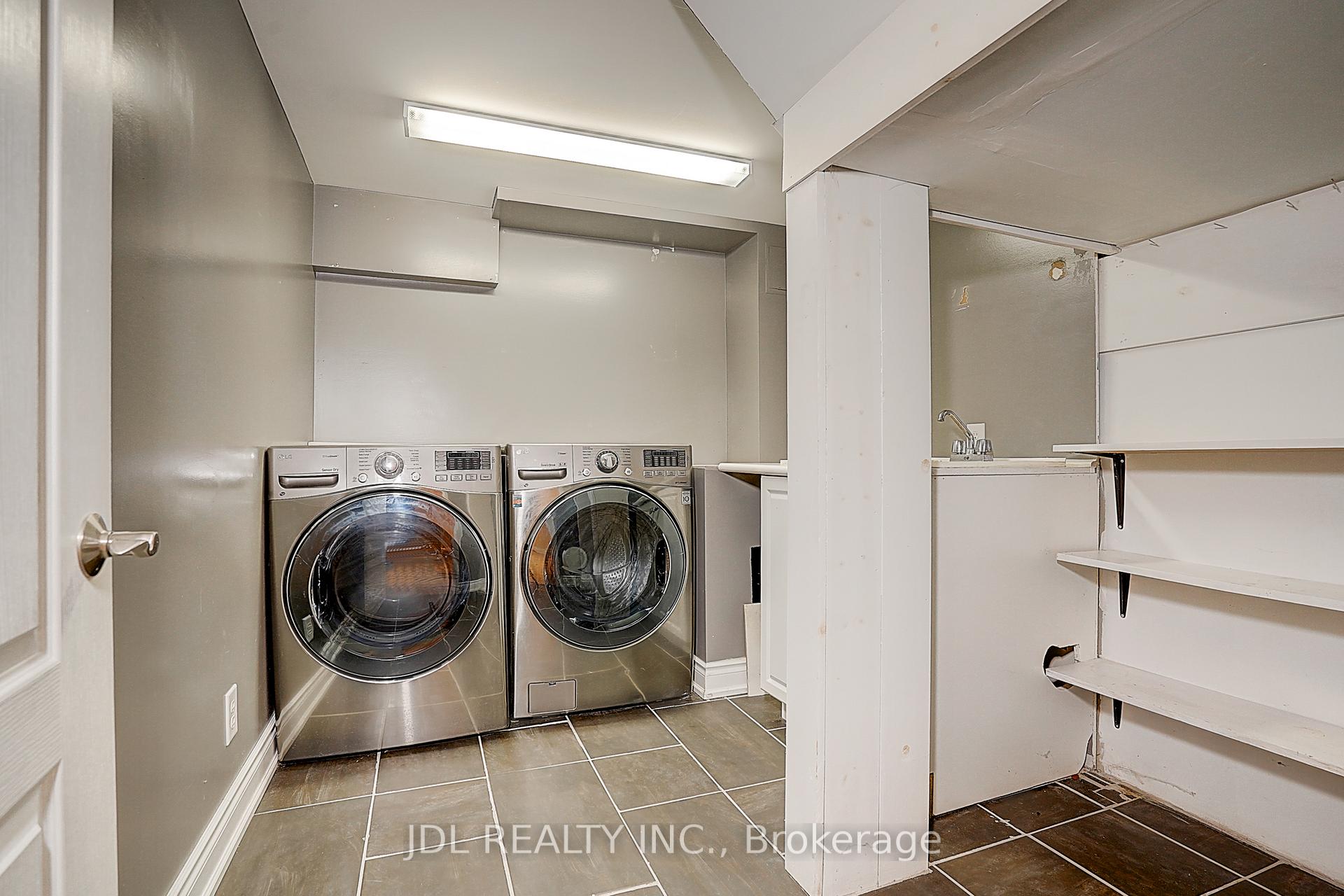 Photo 47 of 28 Emery Hill Boulevard, Markham, Berczy — HOMEH