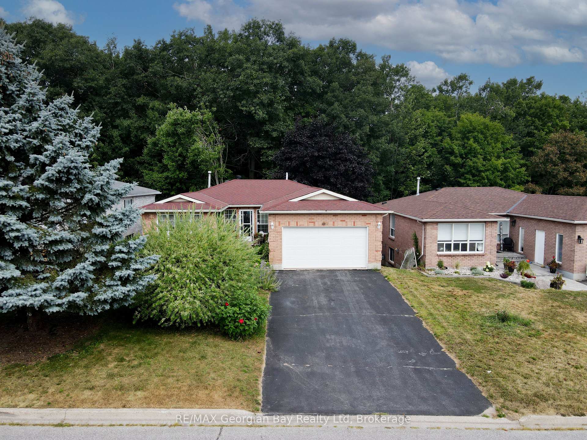 Photo 39 of 1057 Dina Crescent, Midland — HOMEH