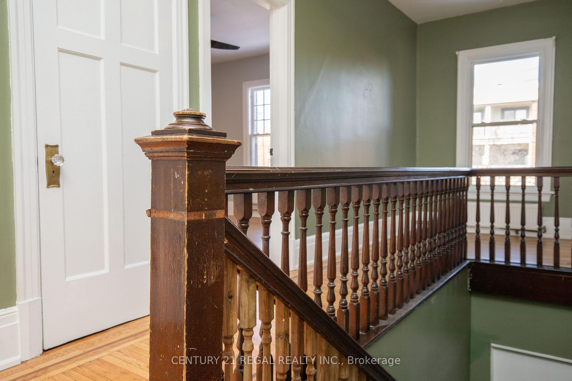 Photo 4 of Unit 2, 352 Barton Street E, Hamilton, Landsdale — HOMEH