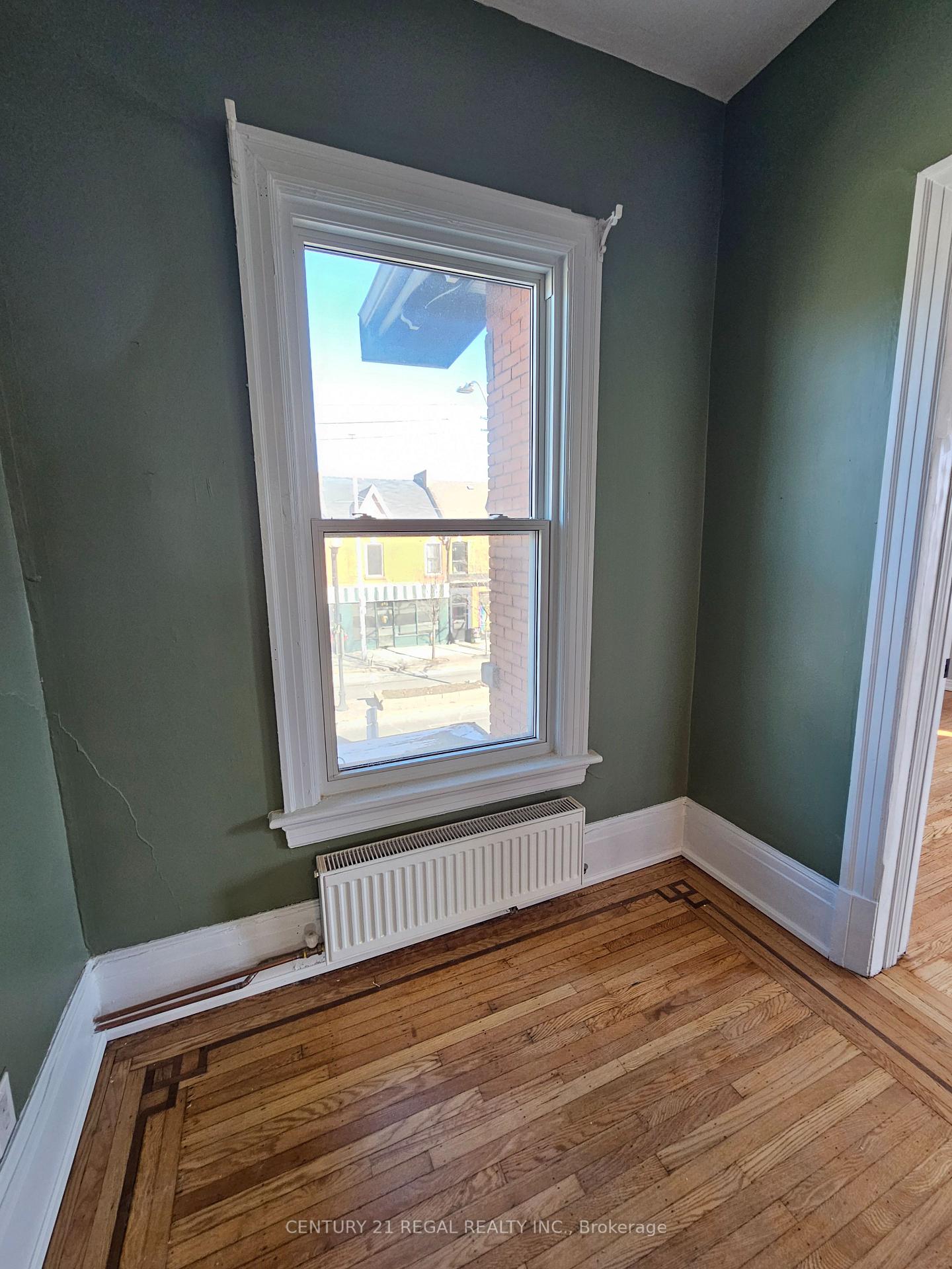 Photo 7 of Unit 2, 352 Barton Street E, Hamilton, Landsdale — HOMEH