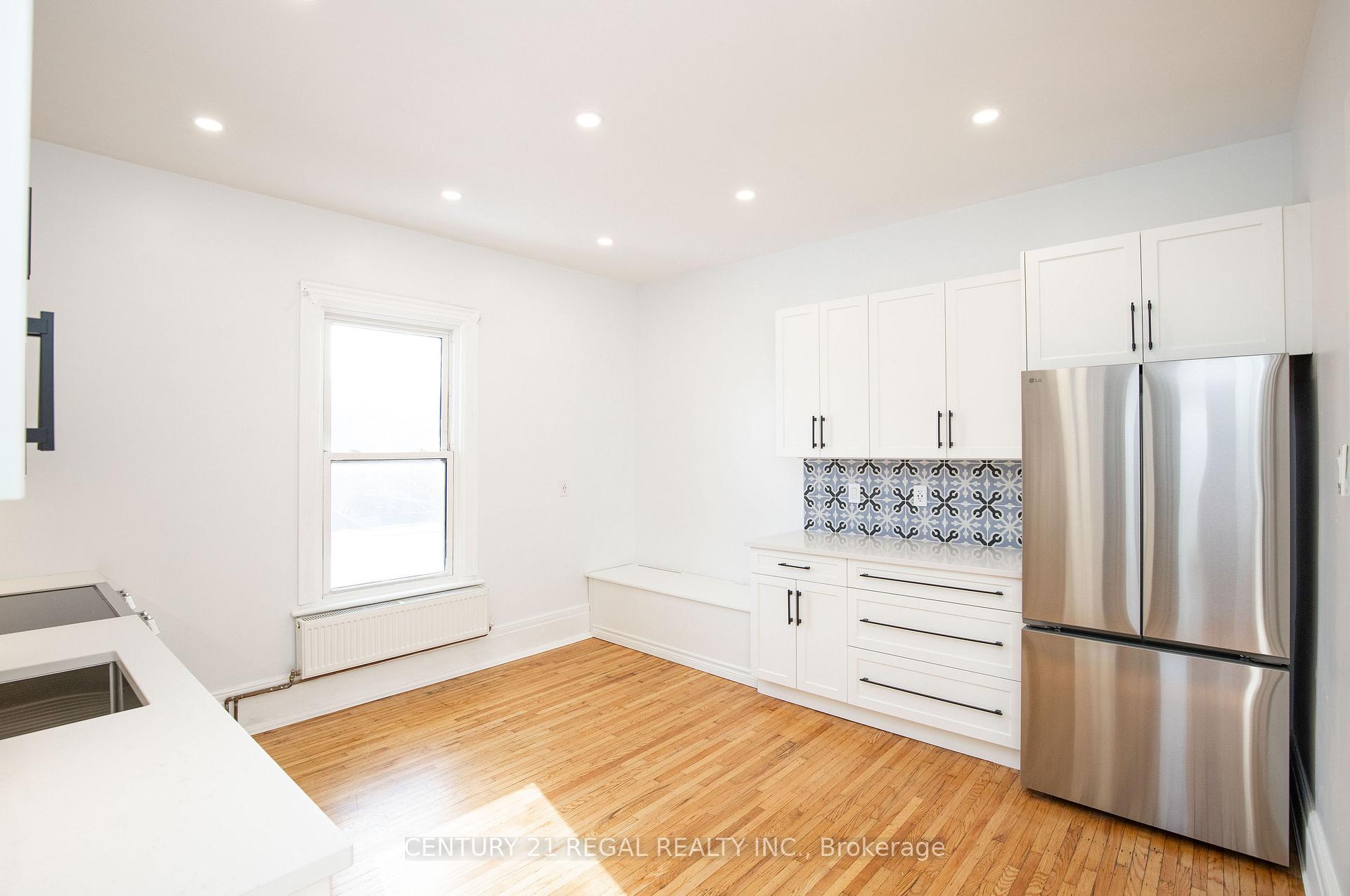 Photo 10 of Unit 2, 352 Barton Street E, Hamilton, Landsdale — HOMEH