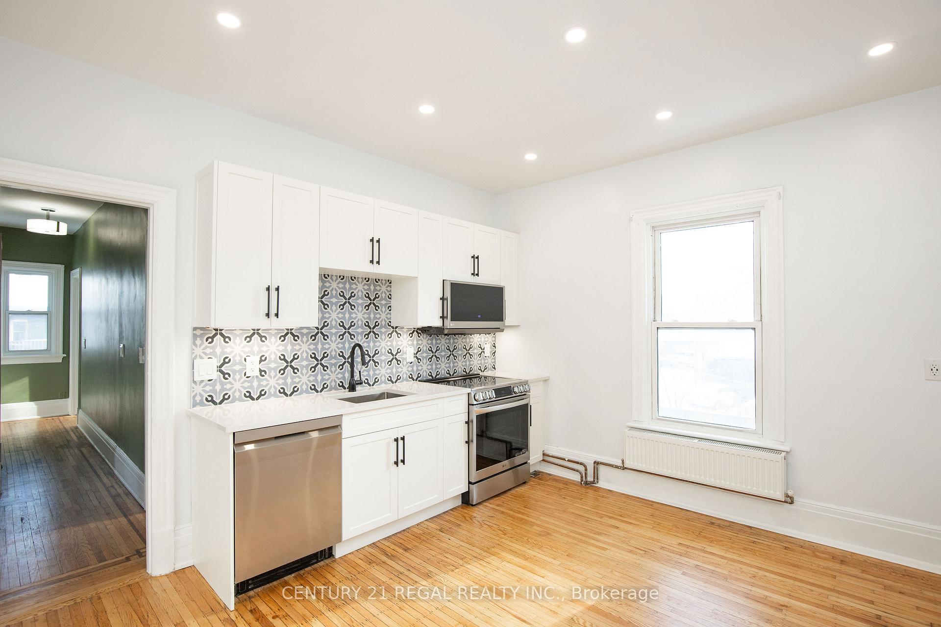 Photo 12 of Unit 2, 352 Barton Street E, Hamilton, Landsdale — HOMEH