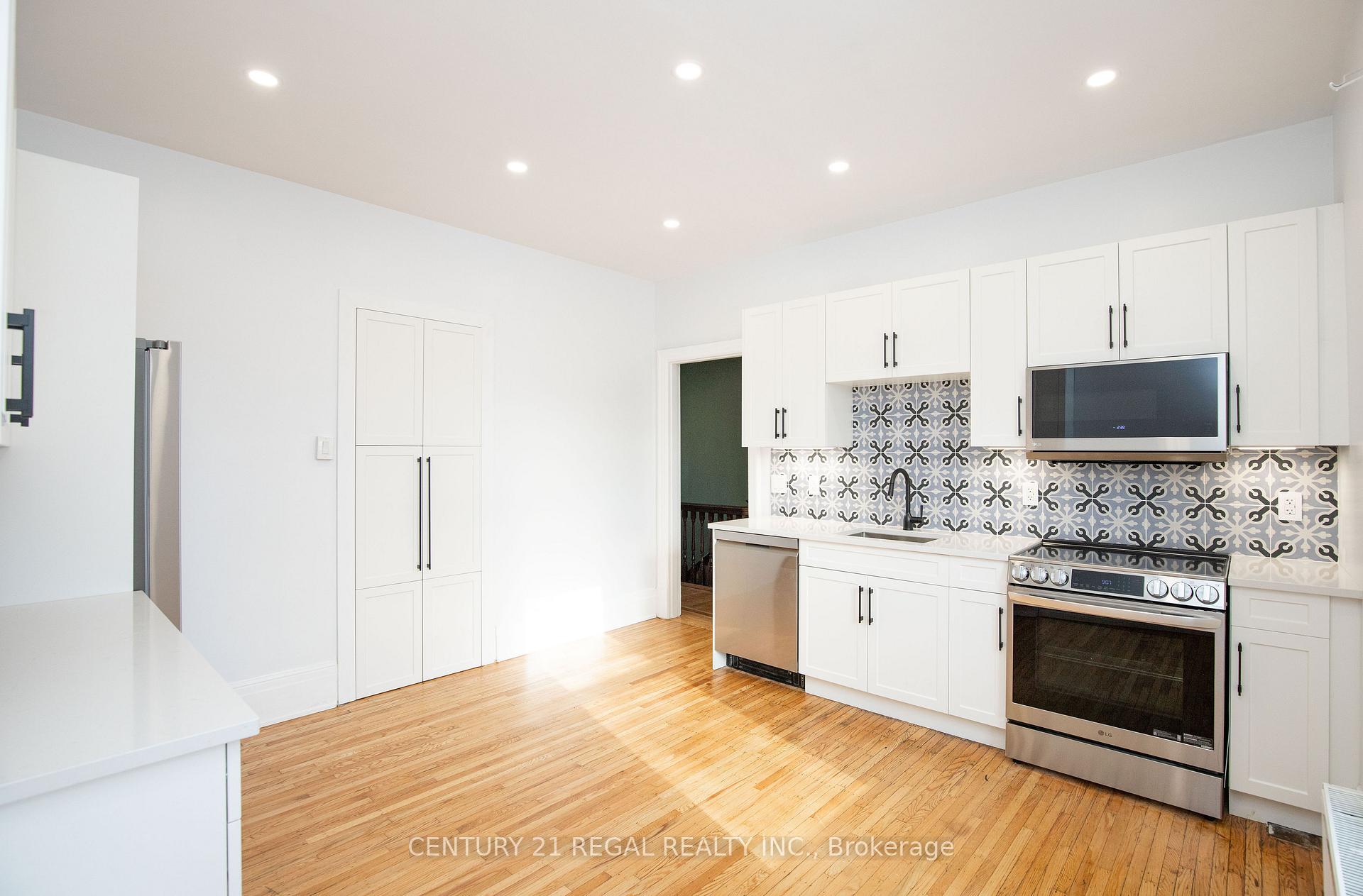 Photo 13 of Unit 2, 352 Barton Street E, Hamilton, Landsdale — HOMEH