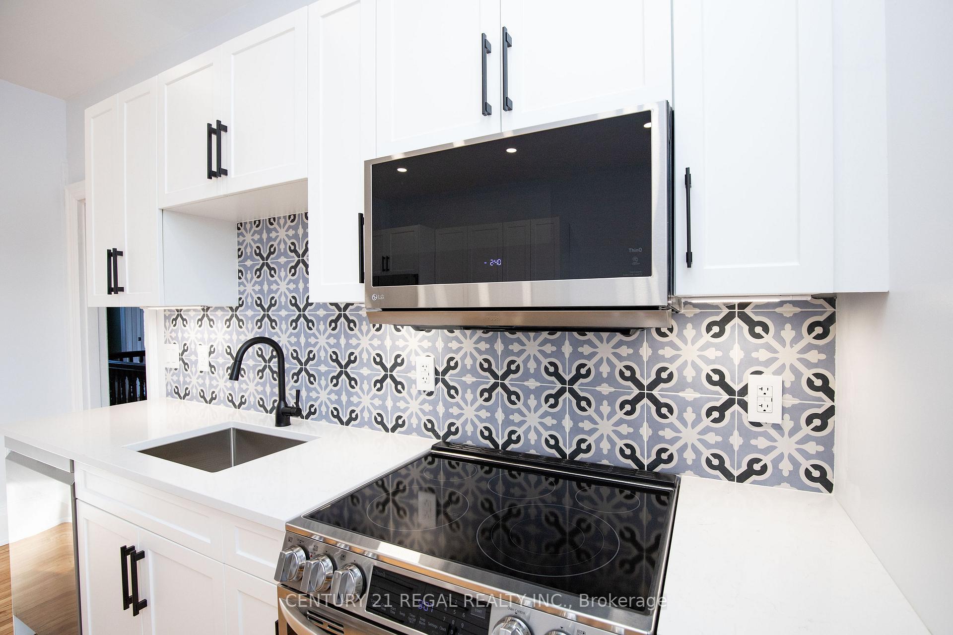 Photo 14 of Unit 2, 352 Barton Street E, Hamilton, Landsdale — HOMEH