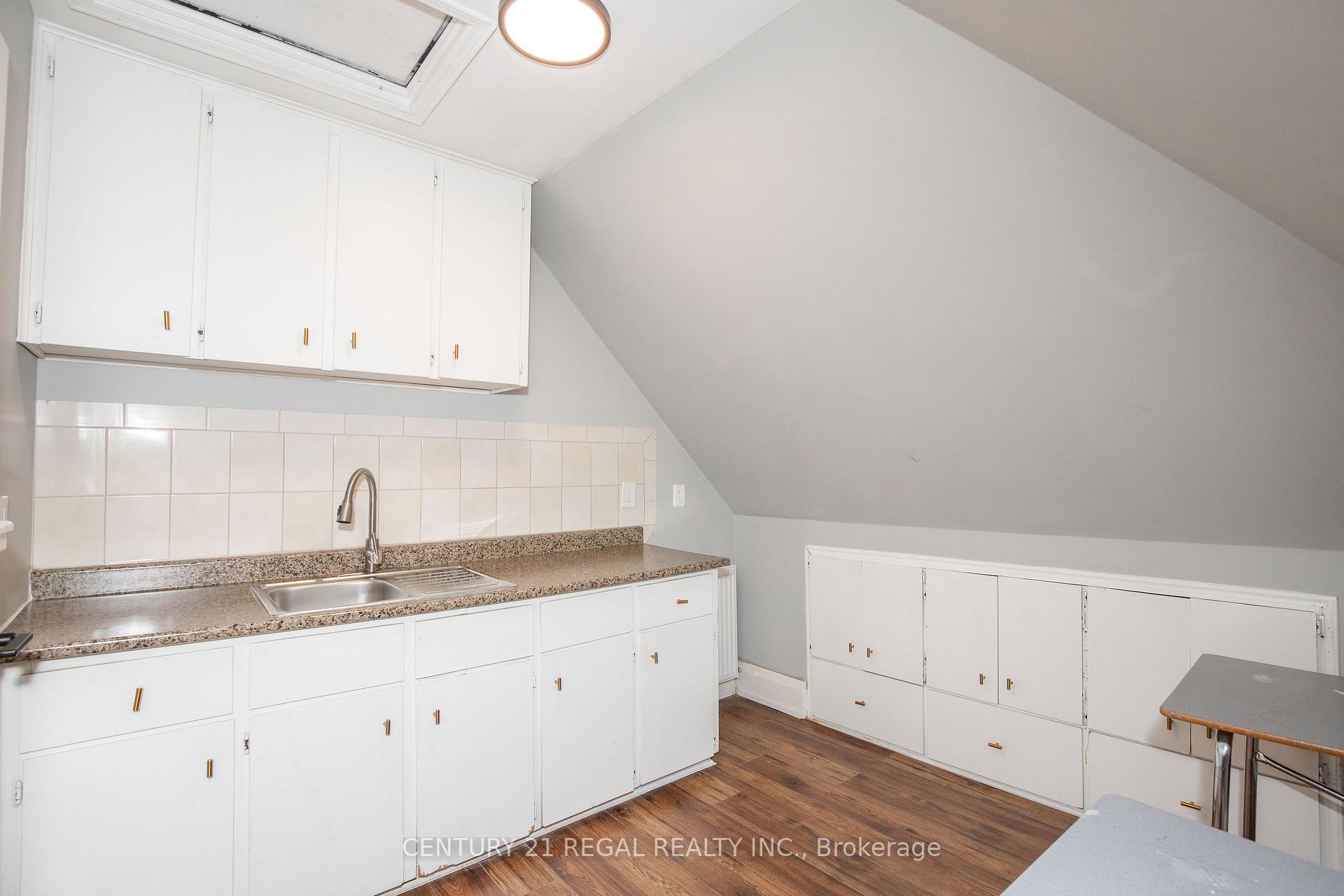 Photo 47 of Unit 2, 352 Barton Street E, Hamilton, Landsdale — HOMEH