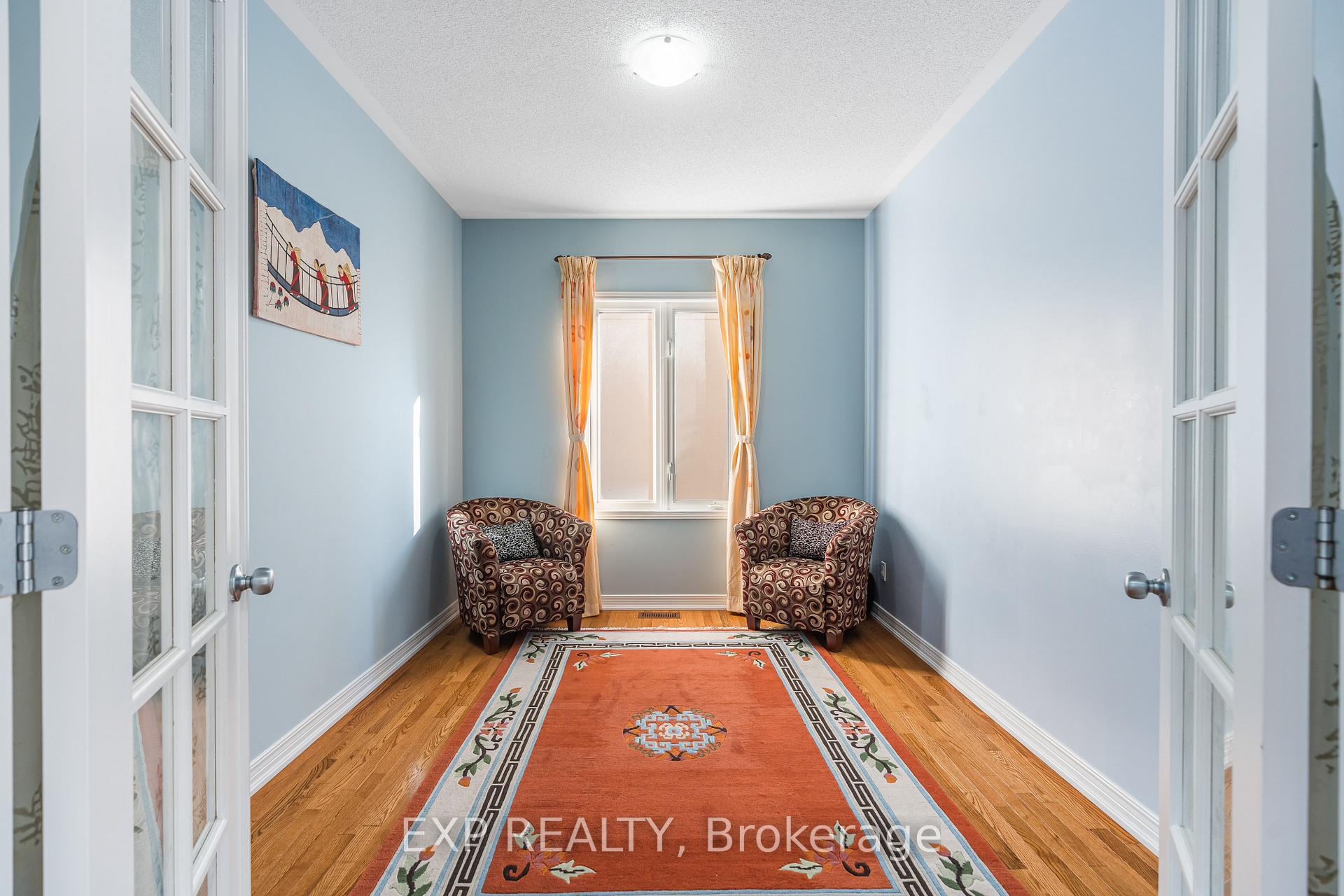 Photo 5 of 268 Madhu Crescent, Ottawa, Mooneys Bay — HOMEH