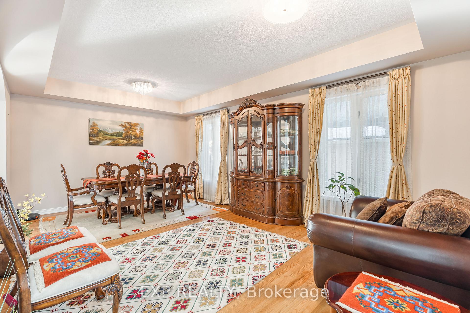 Photo 11 of 268 Madhu Crescent, Ottawa, Mooneys Bay — HOMEH