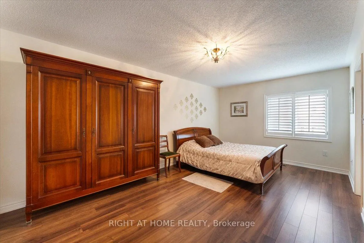Photo 45 of 3229 Stoney Crescent N, Mississauga, Churchill Meadows — HOMEH