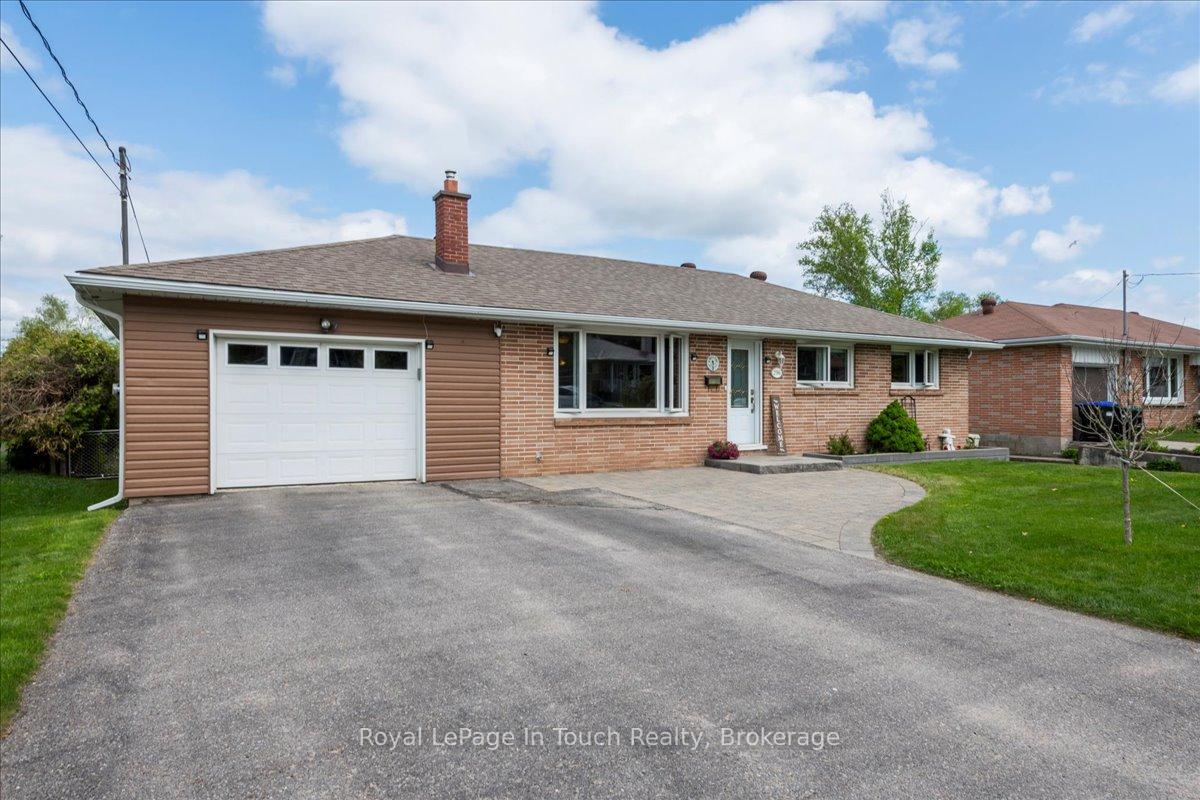 Photo 1 of 296 John Street, Midland — HOMEH
