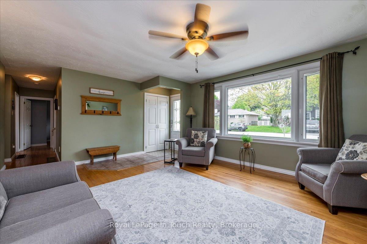 Photo 6 of 296 John Street, Midland — HOMEH