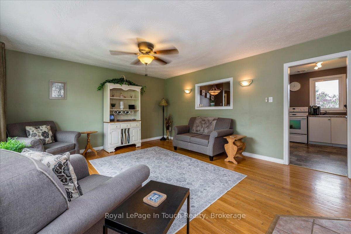 Photo 7 of 296 John Street, Midland — HOMEH