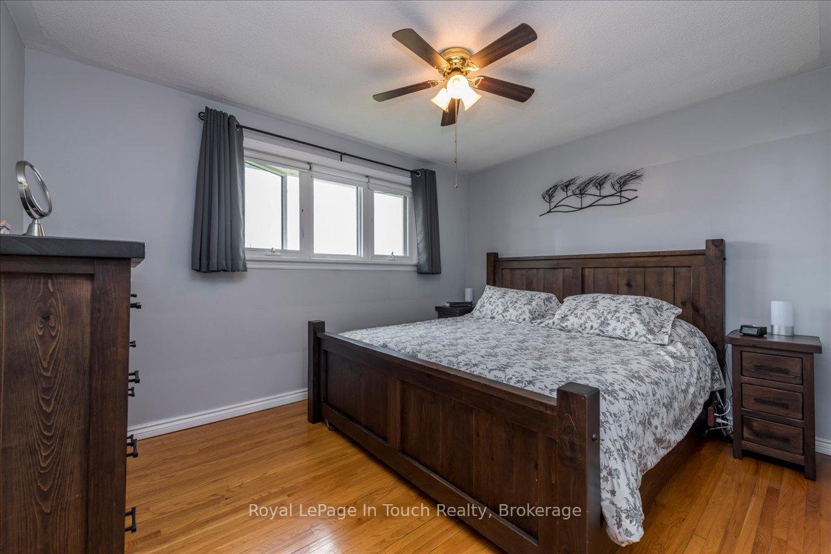 Photo 13 of 296 John Street, Midland — HOMEH