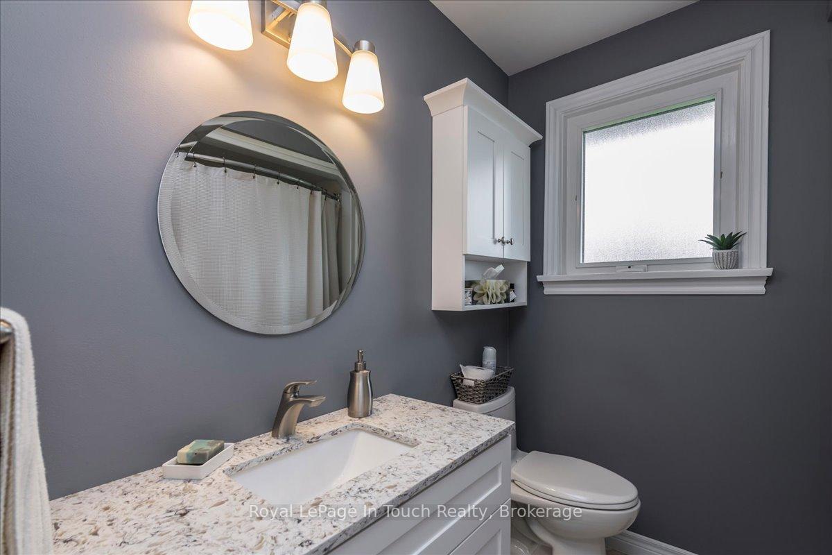 Photo 14 of 296 John Street, Midland — HOMEH