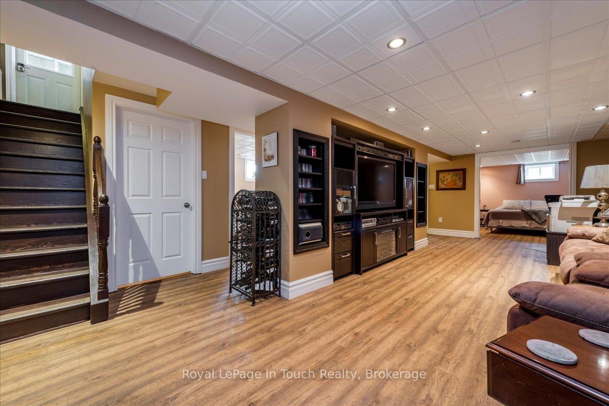 Photo 17 of 296 John Street, Midland — HOMEH