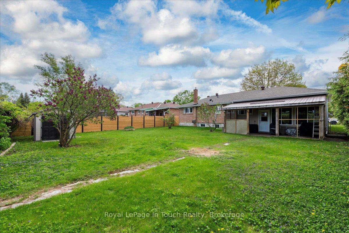 Photo 28 of 296 John Street, Midland — HOMEH