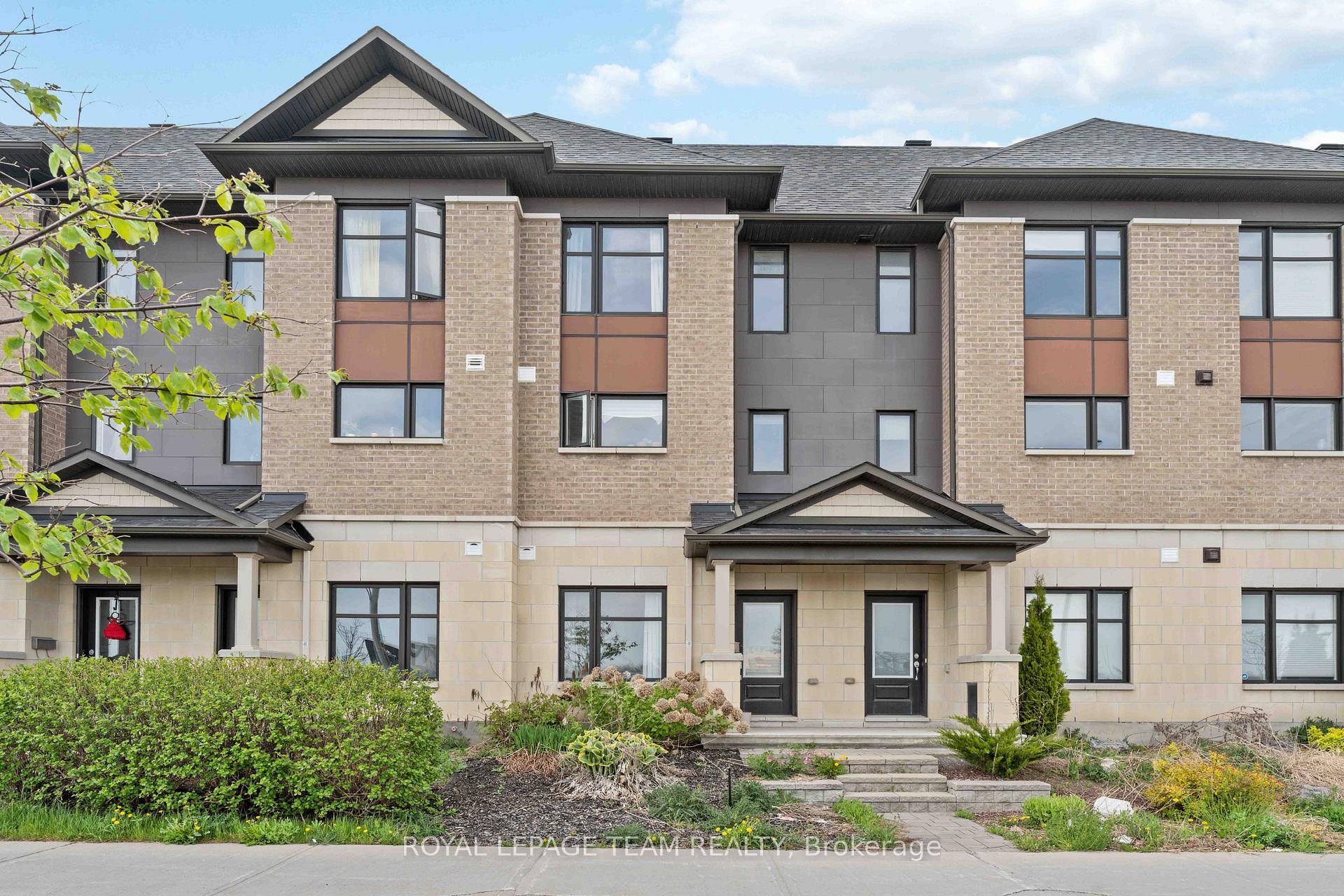 Photo 1 of 522 Silvertip Lane, Ottawa, Kanata - Kanata Lakes/Heritage Hills — HOMEH