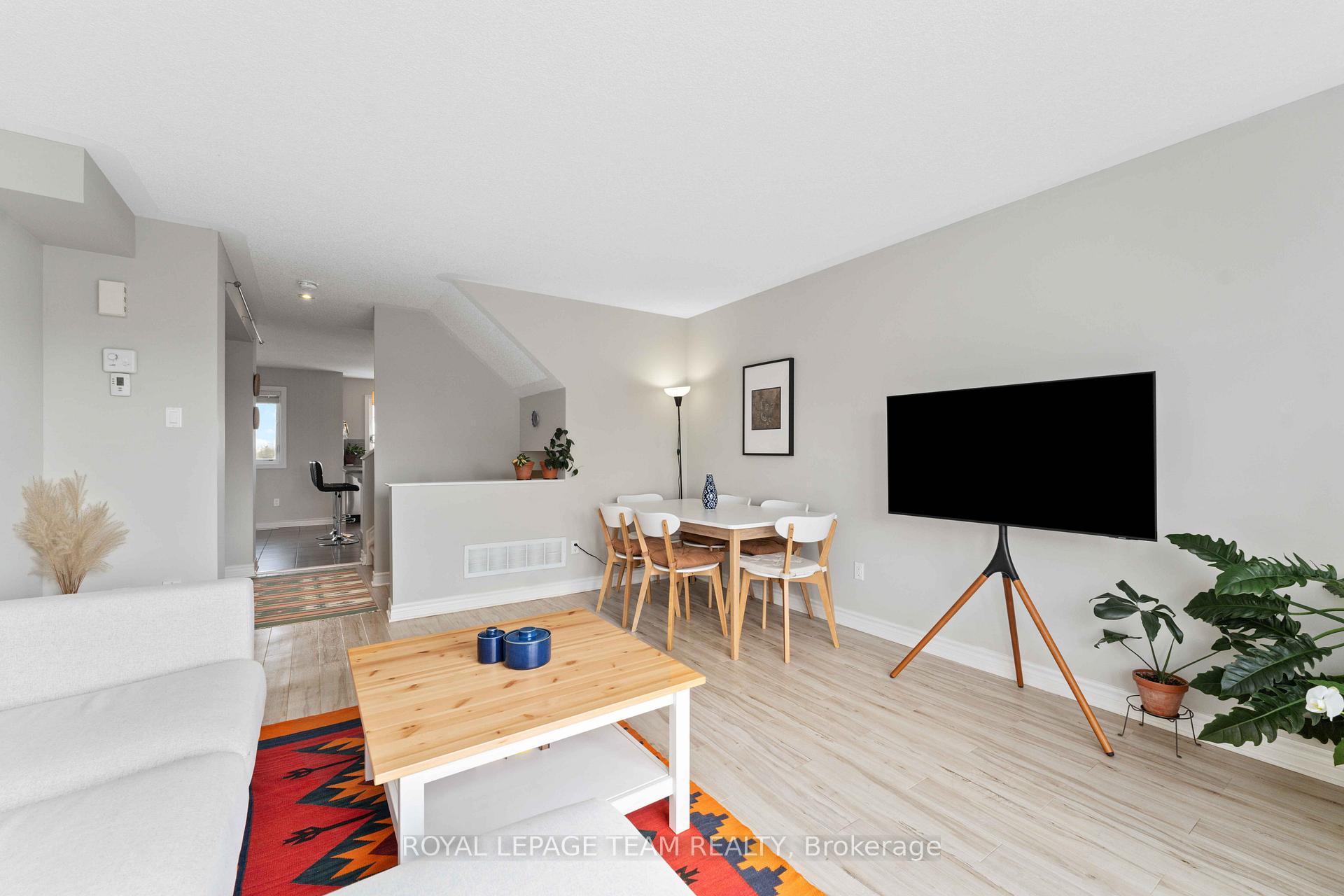 Photo 9 of 522 Silvertip Lane, Ottawa, Kanata - Kanata Lakes/Heritage Hills — HOMEH