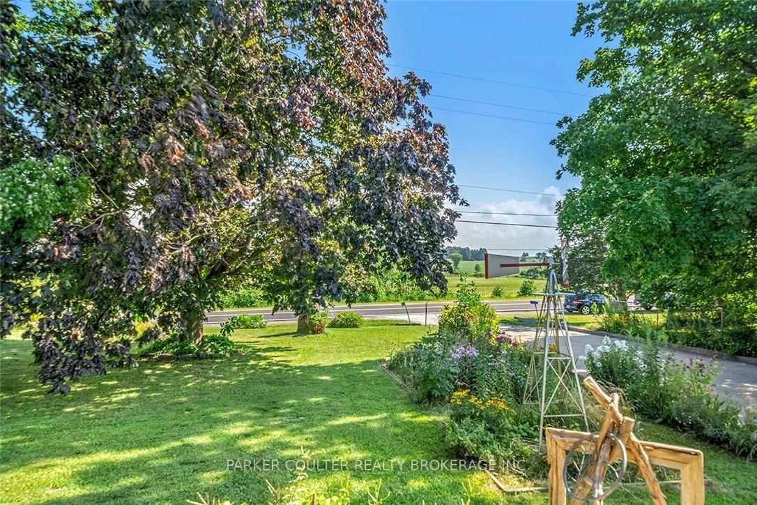 Photo 6 of 1736 Killarney Beach Road, Innisfil, Rural Innisfil — HOMEH