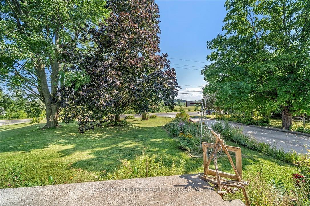 Photo 11 of 1736 Killarney Beach Road, Innisfil, Rural Innisfil — HOMEH