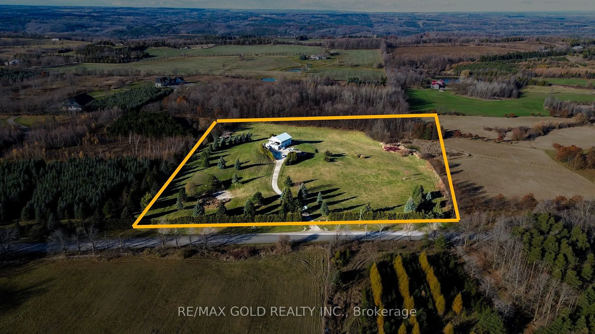 Photo 1 of 248203 5 Sideroad Road, Mono, Rural Mono — HOMEH