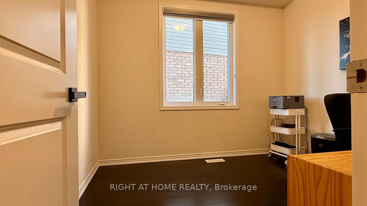Photo 16 of 52 Royal Coachman Way, Hamilton, Stoney Creek Mountain — HOMEH