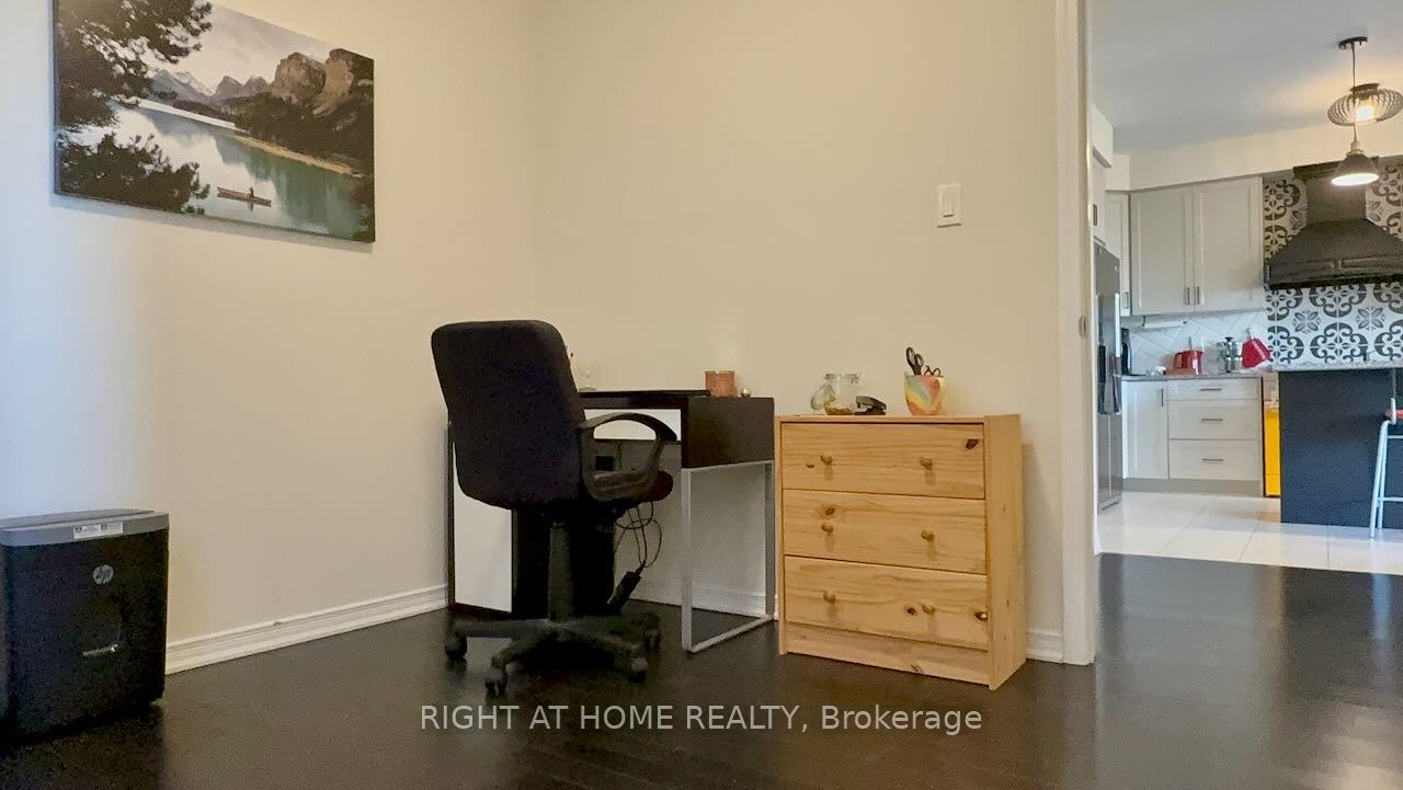 Photo 17 of 52 Royal Coachman Way, Hamilton, Stoney Creek Mountain — HOMEH