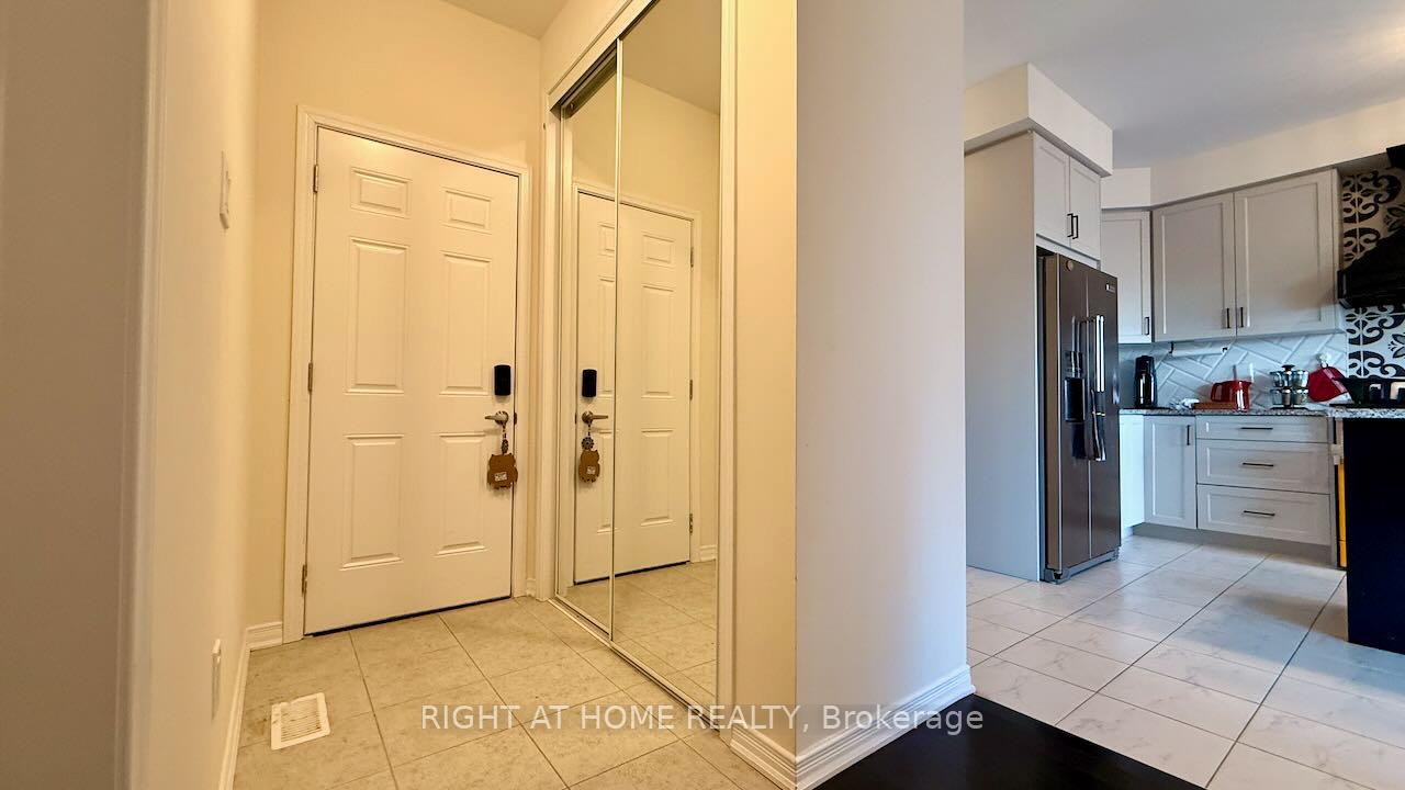 Photo 18 of 52 Royal Coachman Way, Hamilton, Stoney Creek Mountain — HOMEH