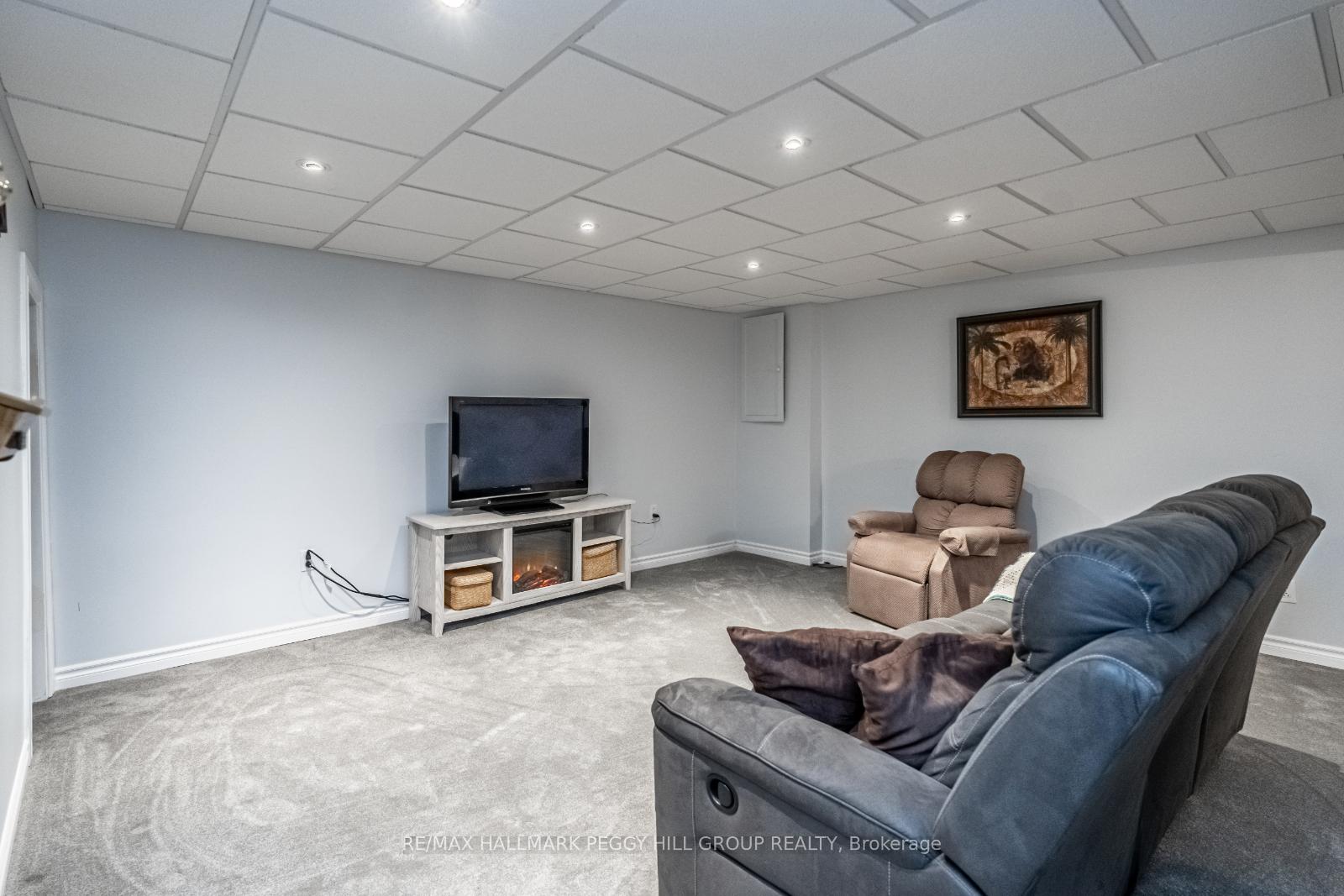 Photo 12 of 2501 Holiday Way, Innisfil, Alcona — HOMEH