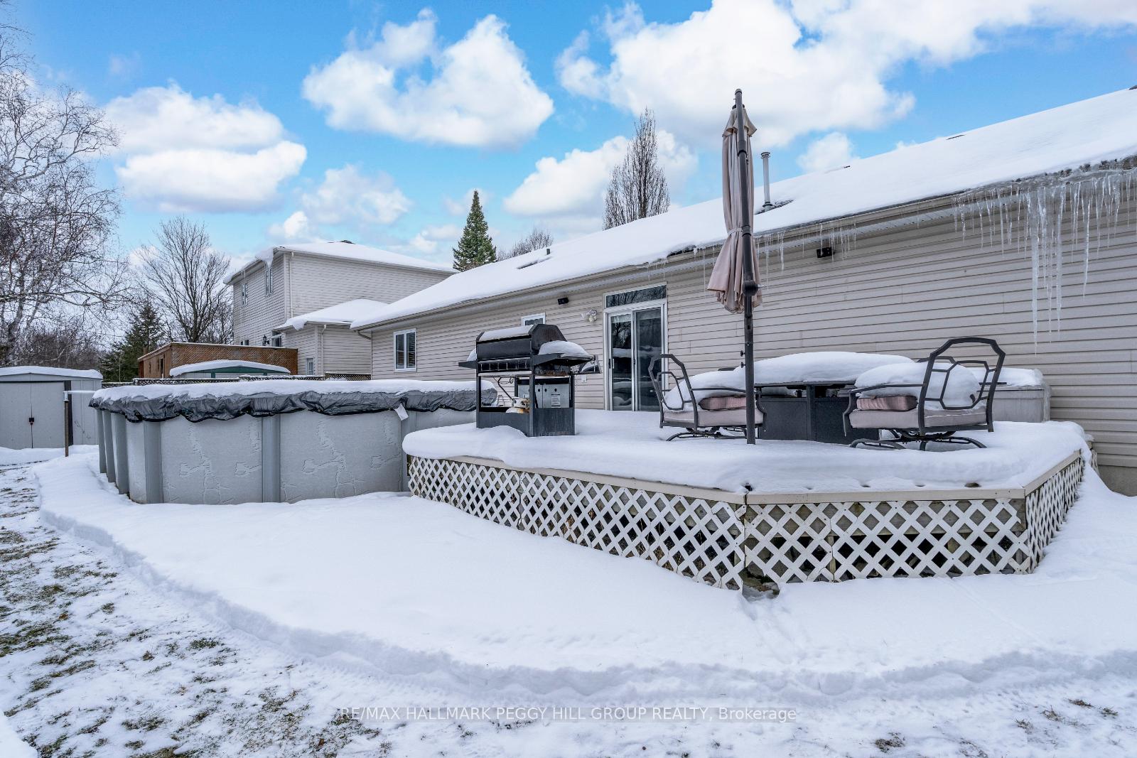 Photo 17 of 2501 Holiday Way, Innisfil, Alcona — HOMEH
