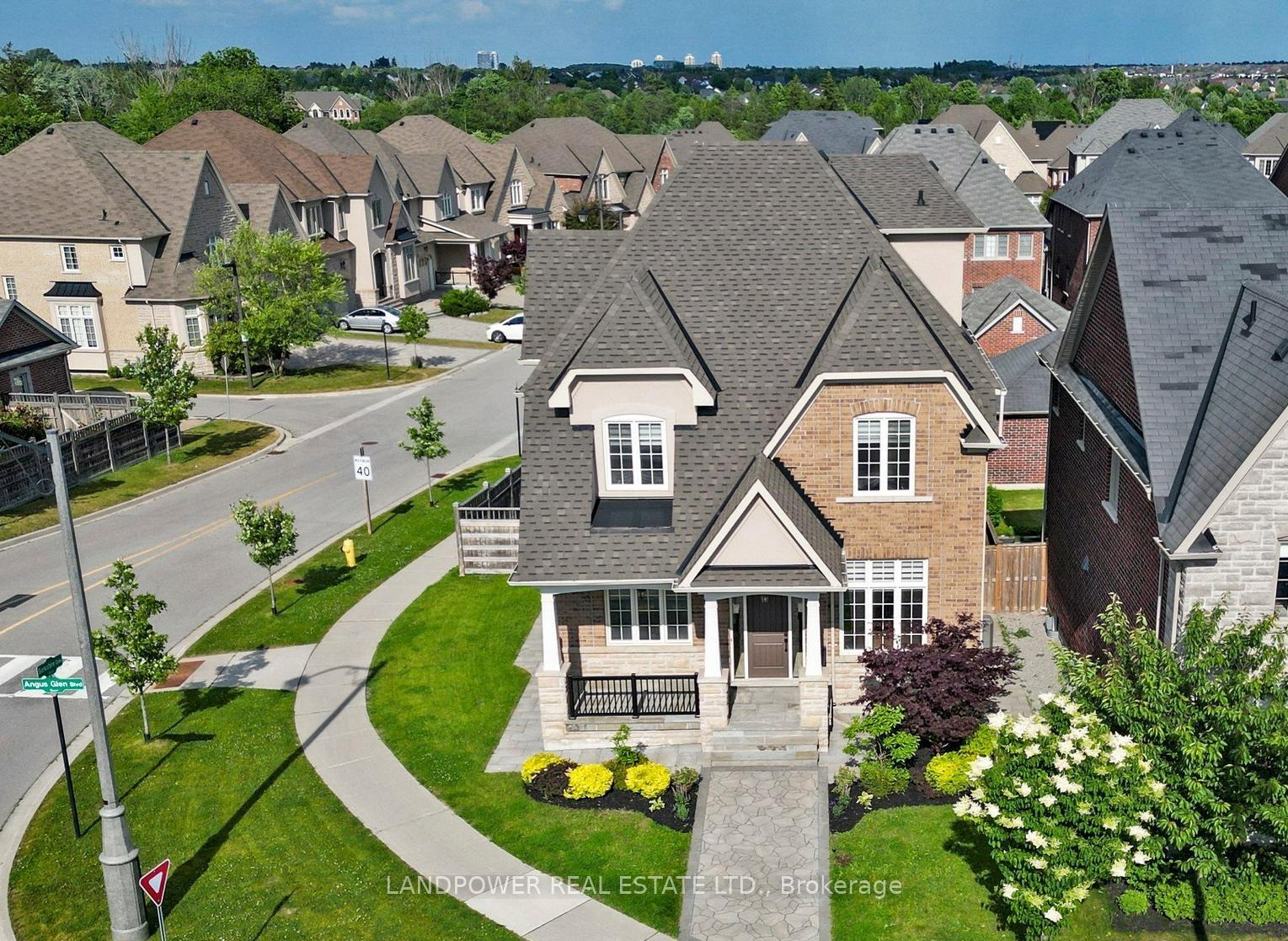 Photo 2 of 266 Angus Glen Boulevard, Markham, Devil's Elbow — HOMEH