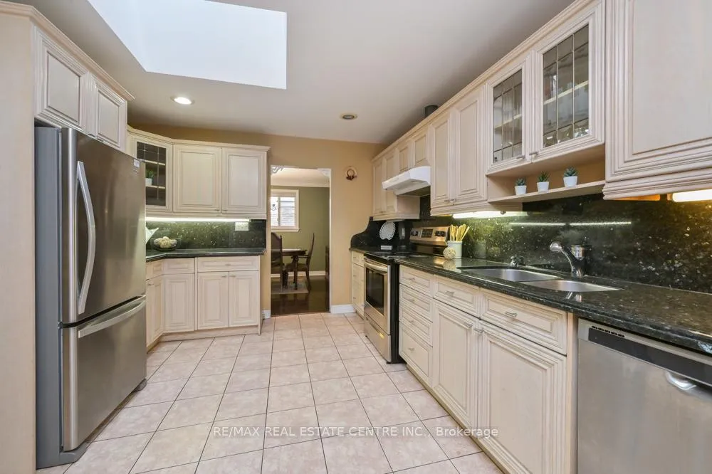 Photo 6 of 46 Grassington Crescent, Brampton, Northgate — HOMEH