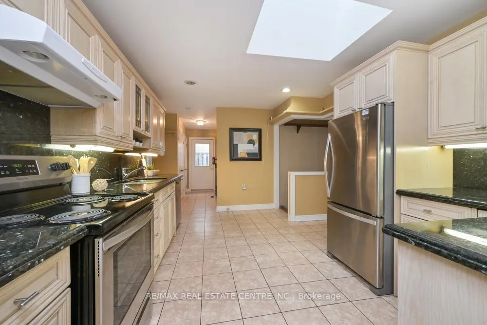 Photo 7 of 46 Grassington Crescent, Brampton, Northgate — HOMEH