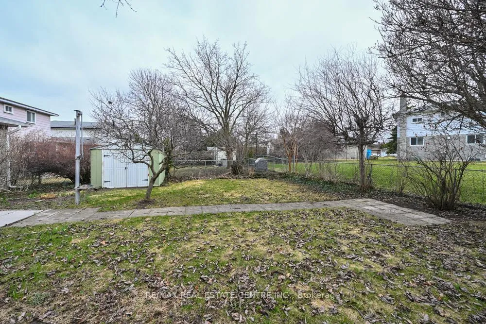 Photo 32 of 46 Grassington Crescent, Brampton, Northgate — HOMEH