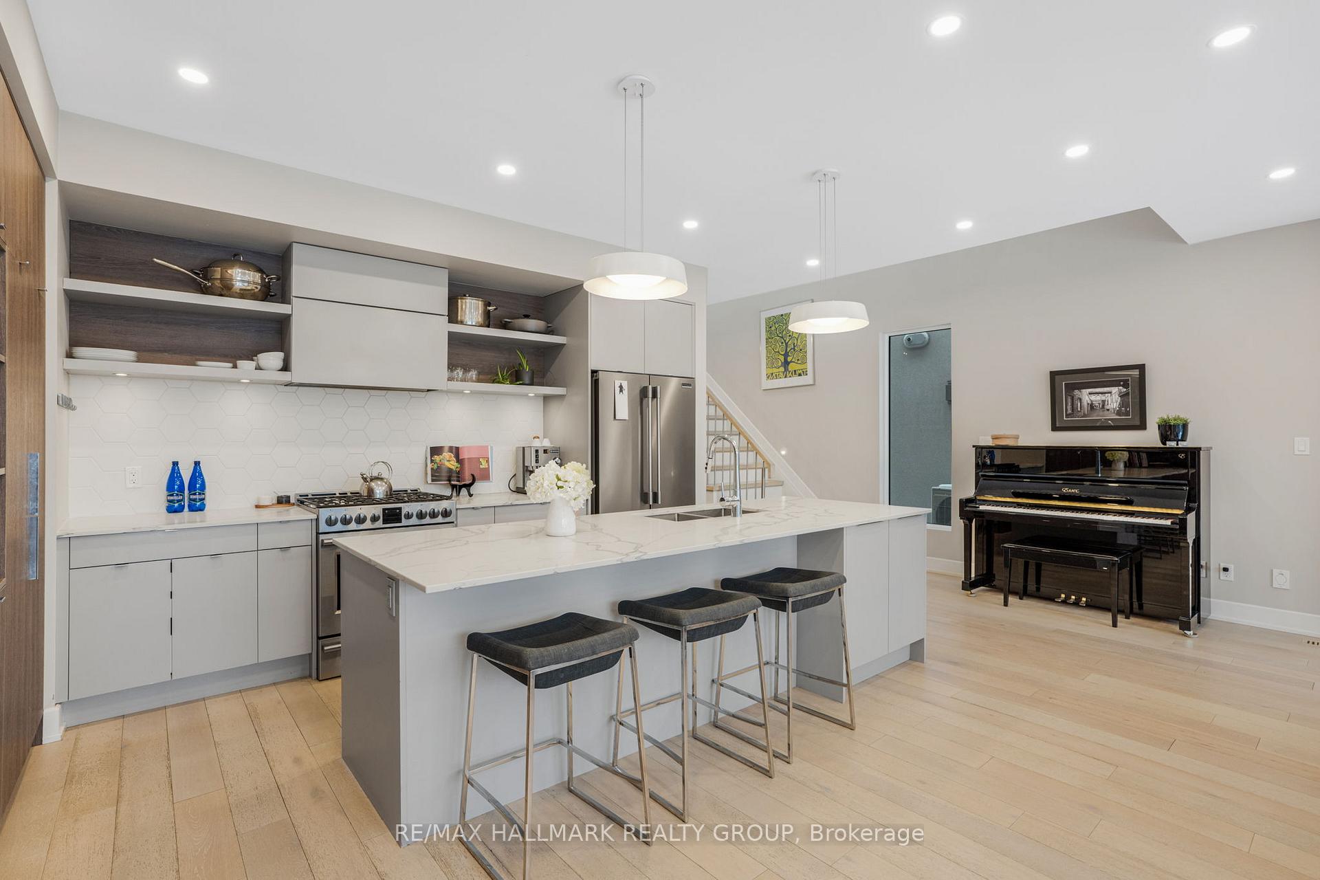 Photo 11 of 1341 Morley Boulevard, Ottawa, Courtland Park — HOMEH