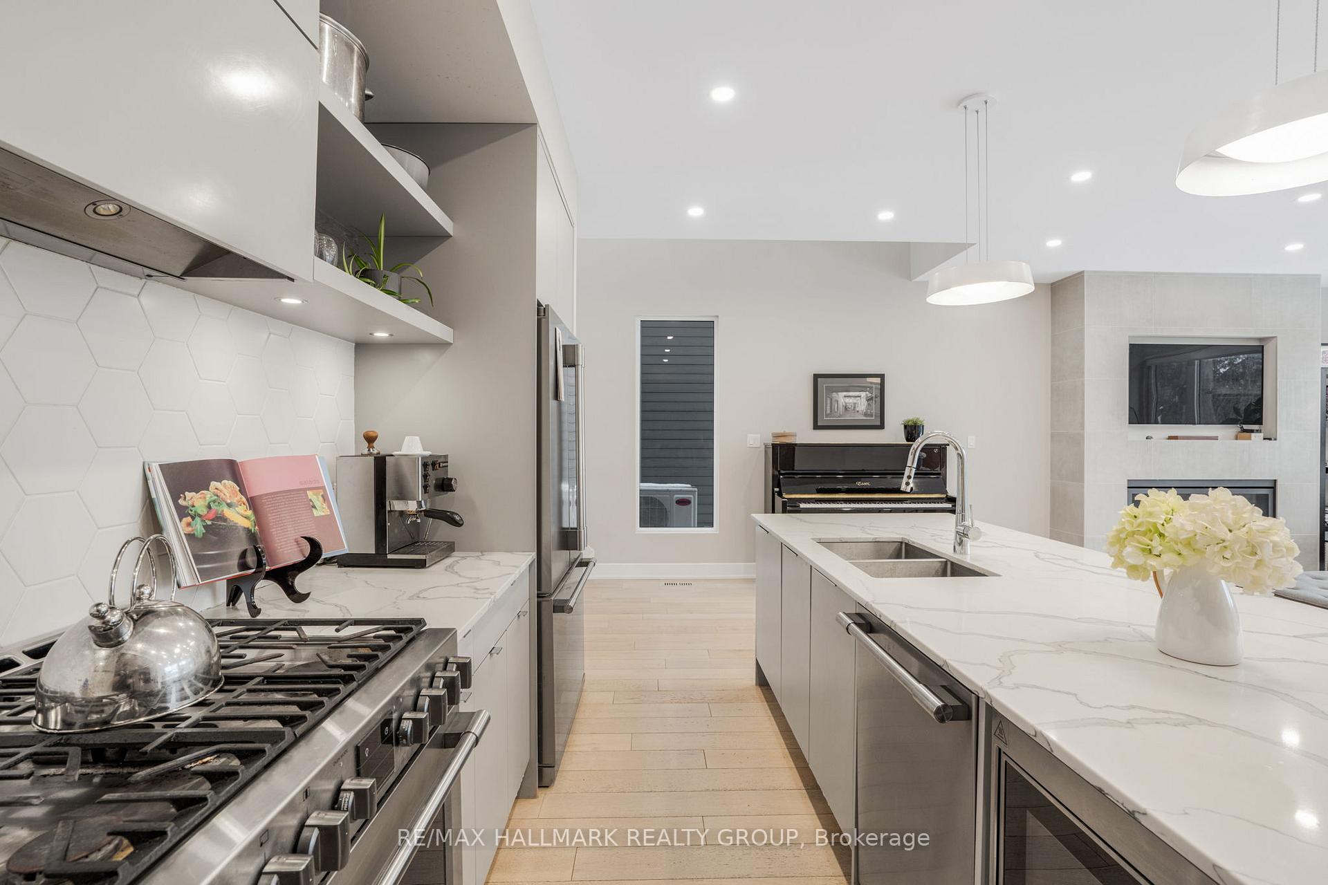 Photo 13 of 1341 Morley Boulevard, Ottawa, Courtland Park — HOMEH