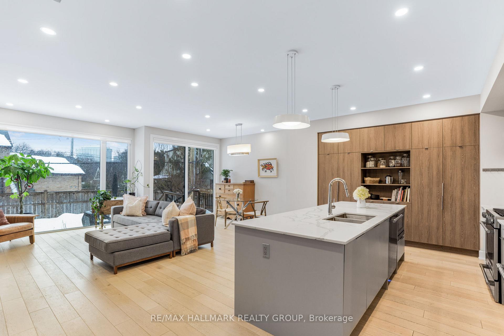 Photo 14 of 1341 Morley Boulevard, Ottawa, Courtland Park — HOMEH
