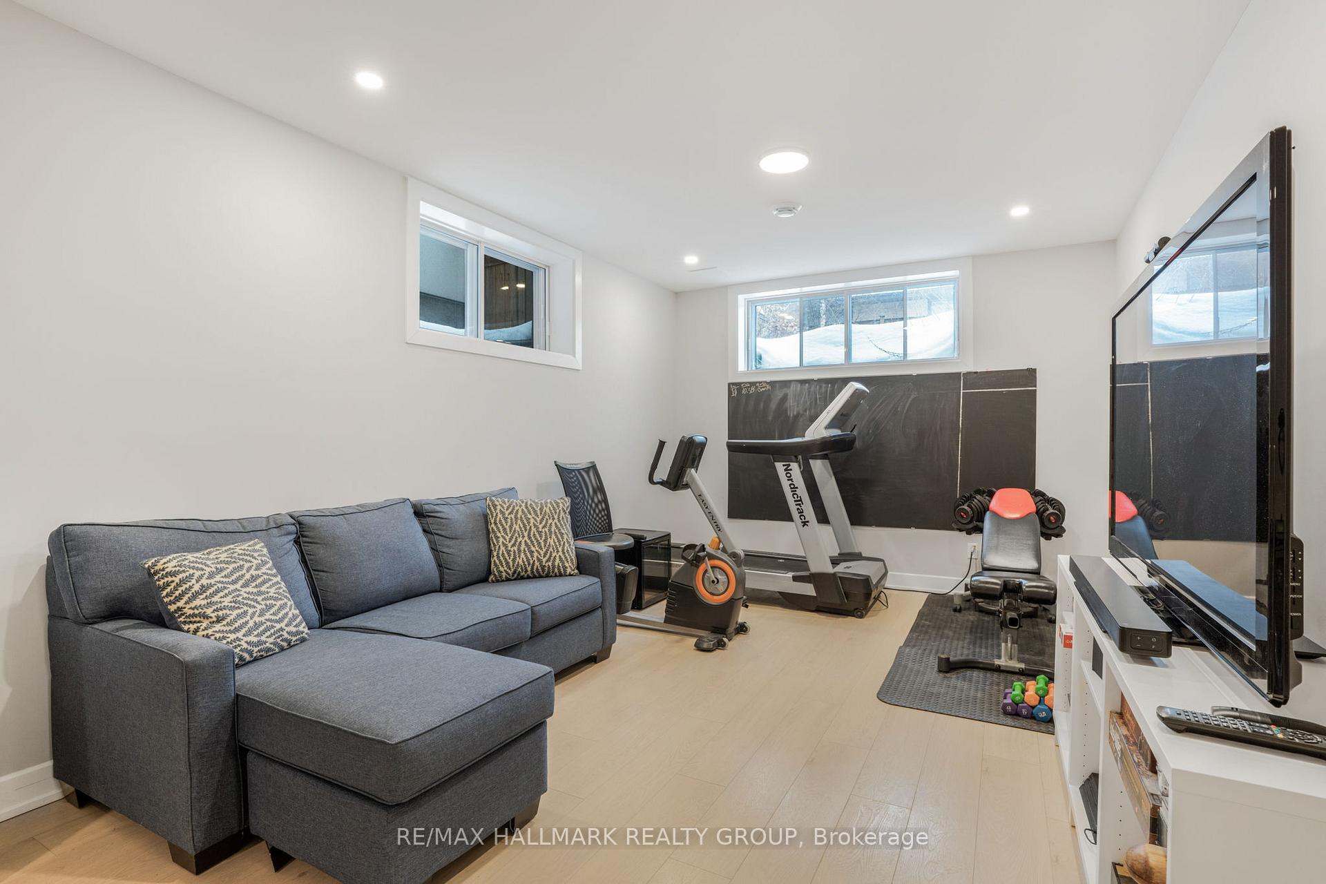 Photo 30 of 1341 Morley Boulevard, Ottawa, Courtland Park — HOMEH