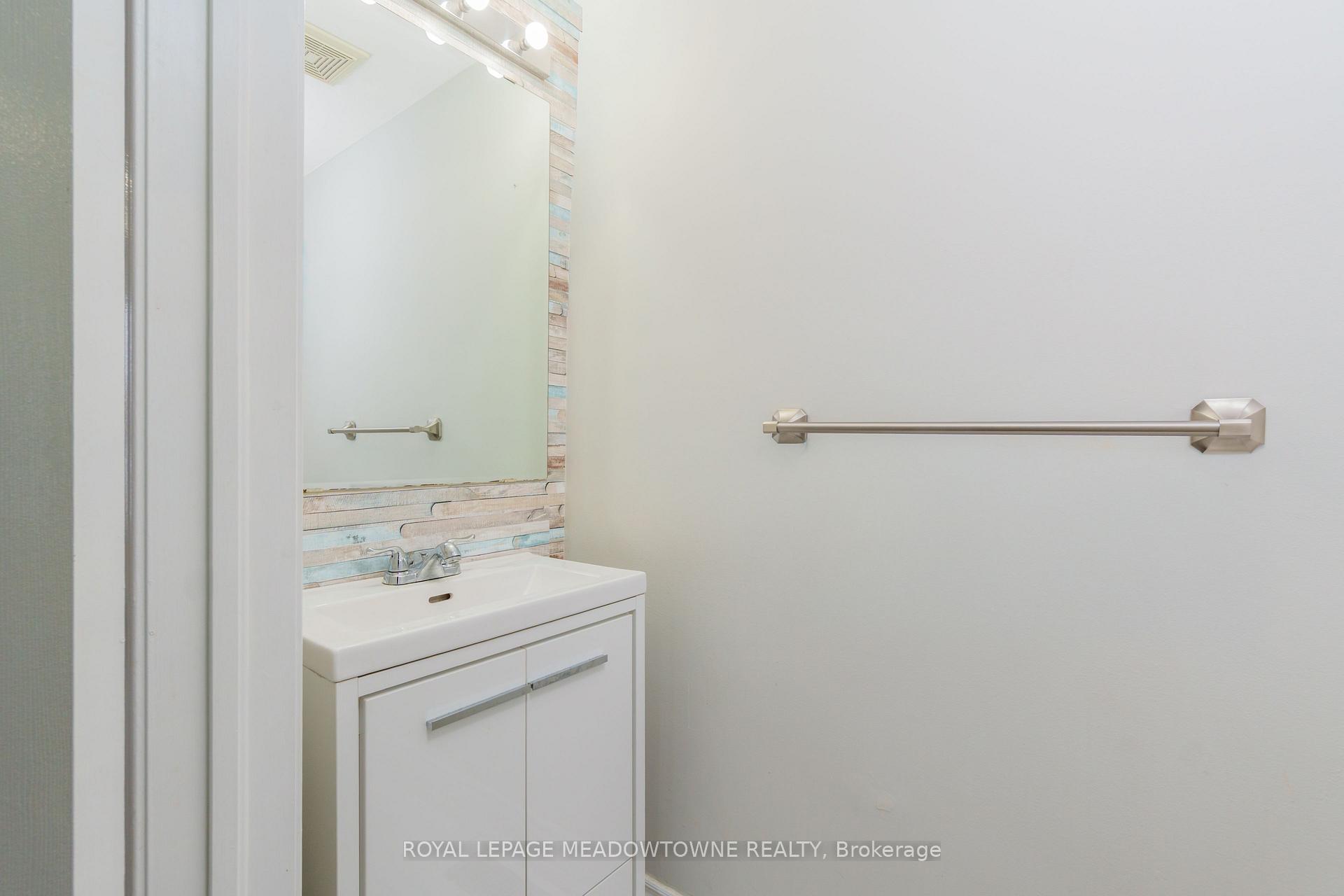 Photo 10 of 843 Thompson Road S, Milton, Beaty — HOMEH