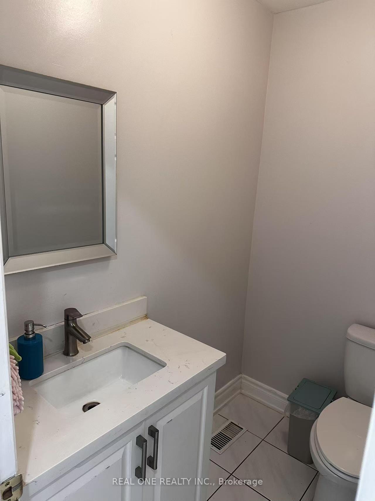 Photo 7 of Unit Upper L, 283 Doubtfire Crescent, Markham, Middlefield — HOMEH