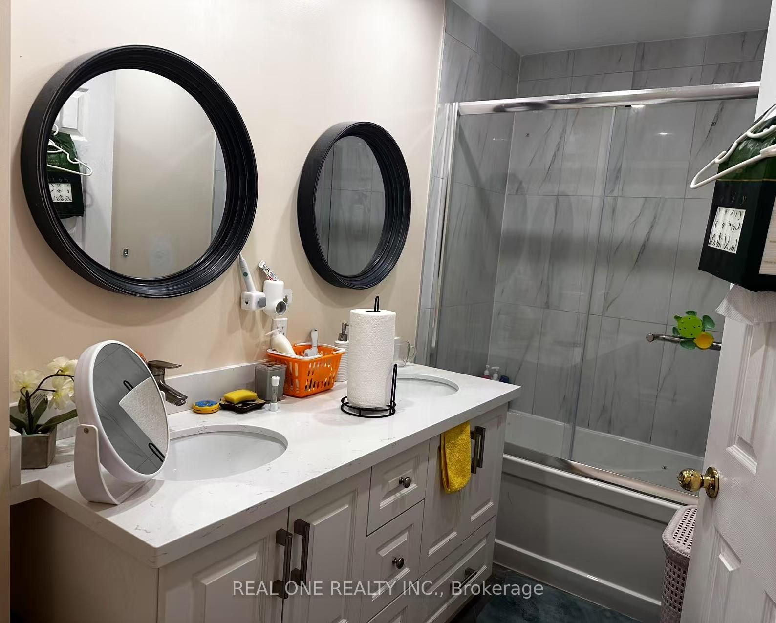 Photo 10 of Unit Upper L, 283 Doubtfire Crescent, Markham, Middlefield — HOMEH