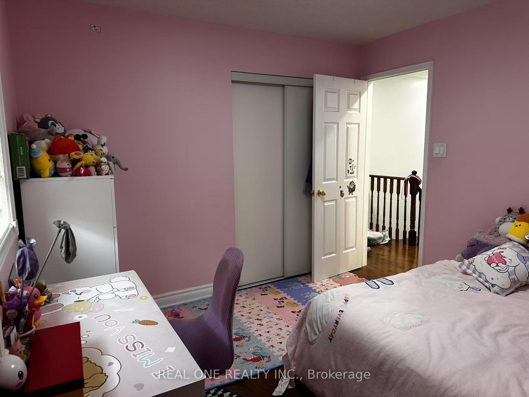 Photo 11 of Unit Upper L, 283 Doubtfire Crescent, Markham, Middlefield — HOMEH