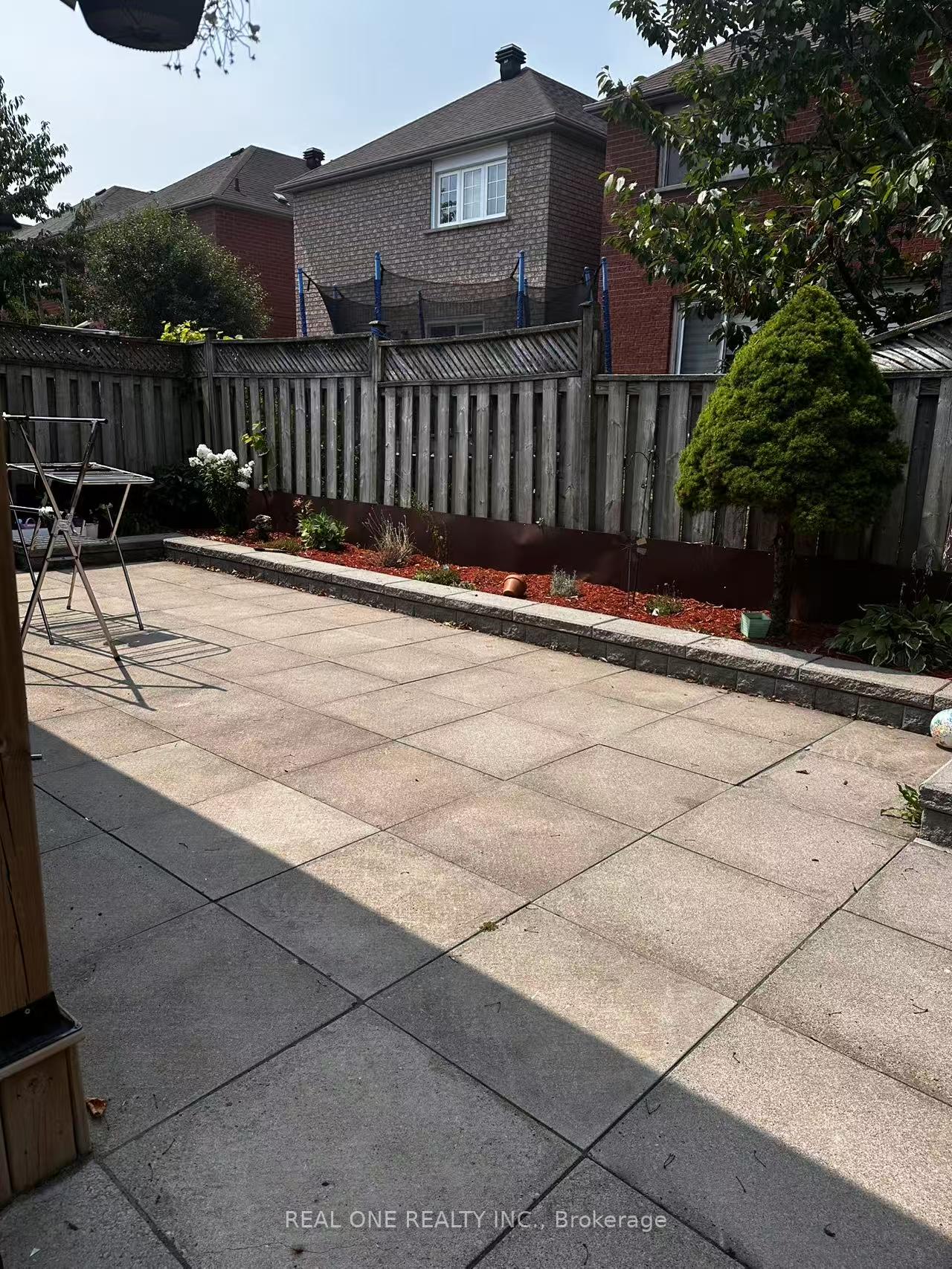 Photo 15 of Unit Upper L, 283 Doubtfire Crescent, Markham, Middlefield — HOMEH