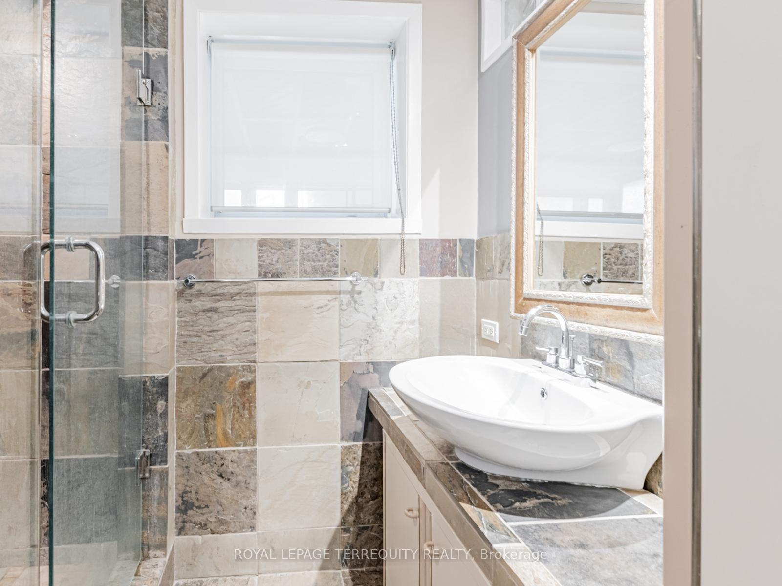 Photo 32 of 8 Lincoln Green Drive, Markham, Bullock — HOMEH