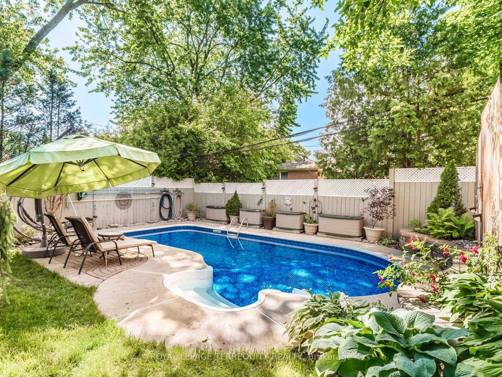 Photo 35 of 8 Lincoln Green Drive, Markham, Bullock — HOMEH