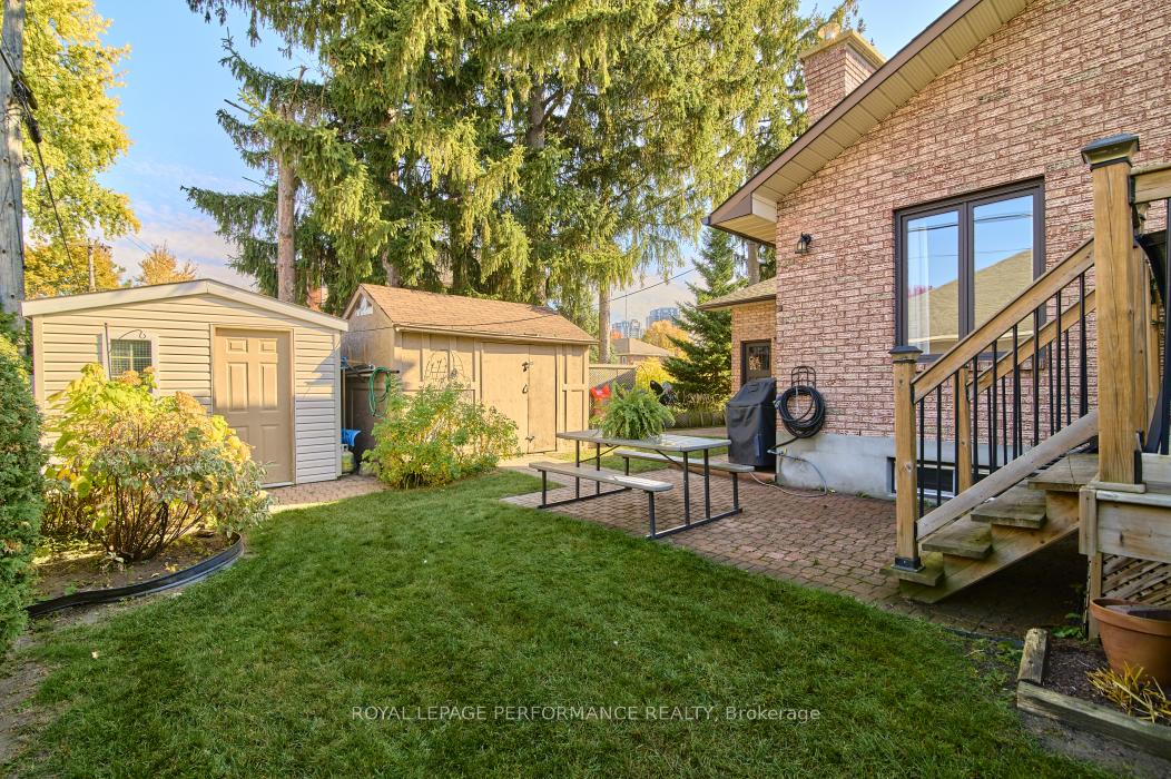 Photo 4 of 205 Hudson Avenue, Ottawa, Courtland Park — HOMEH