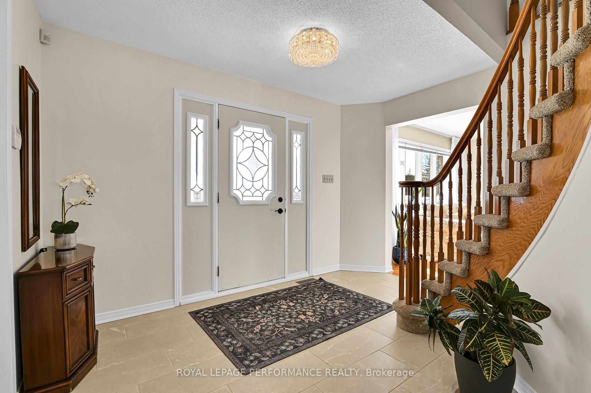Photo 5 of 205 Hudson Avenue, Ottawa, Courtland Park — HOMEH