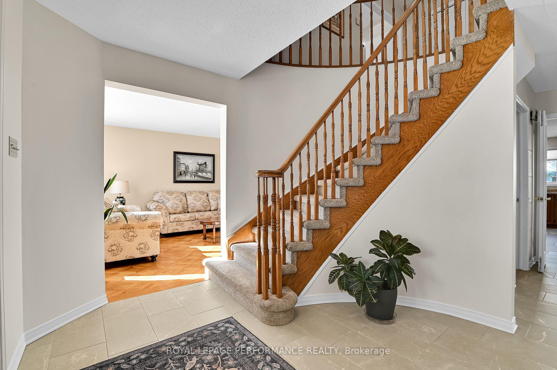 Photo 6 of 205 Hudson Avenue, Ottawa, Courtland Park — HOMEH