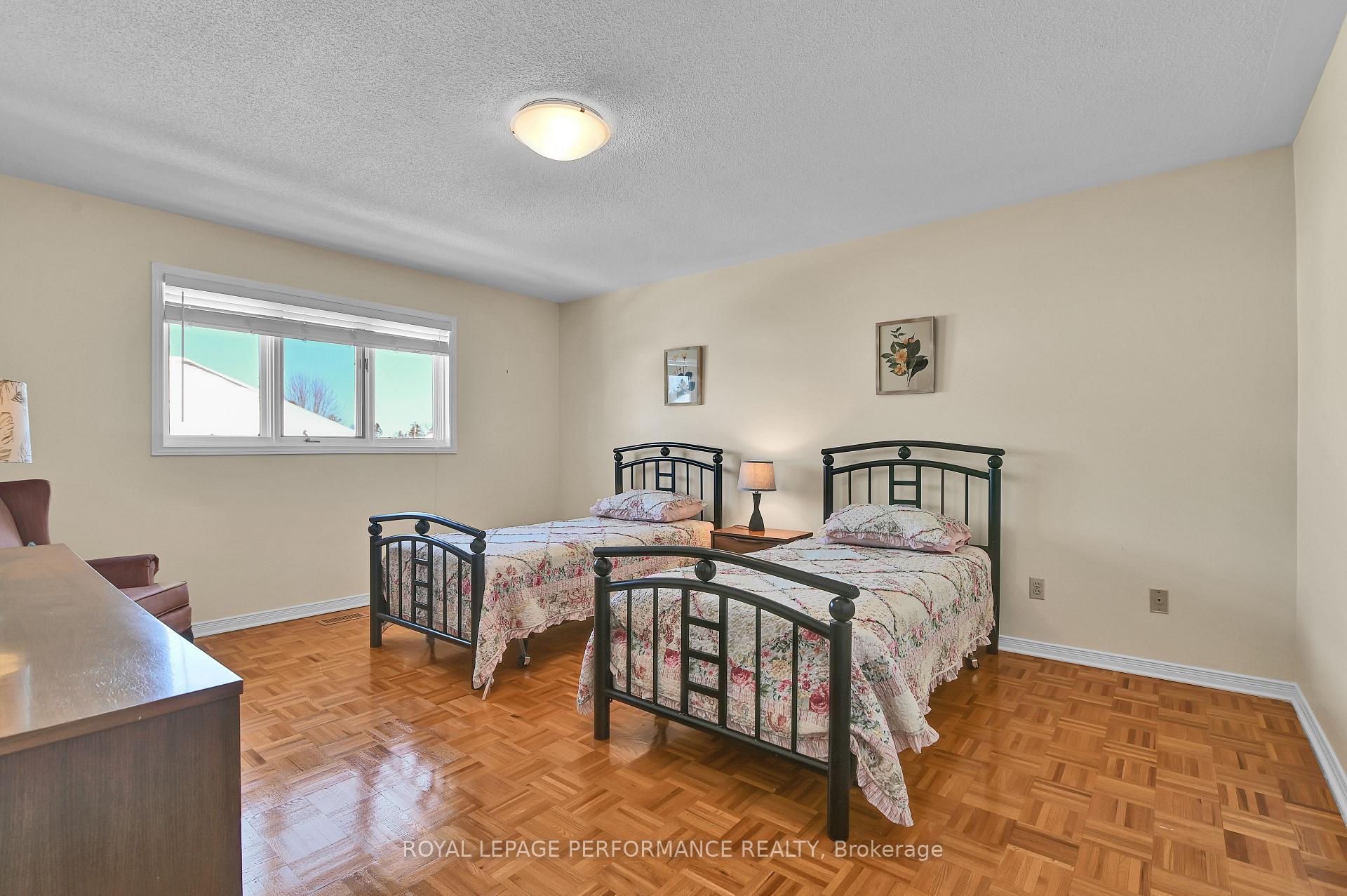Photo 26 of 205 Hudson Avenue, Ottawa, Courtland Park — HOMEH