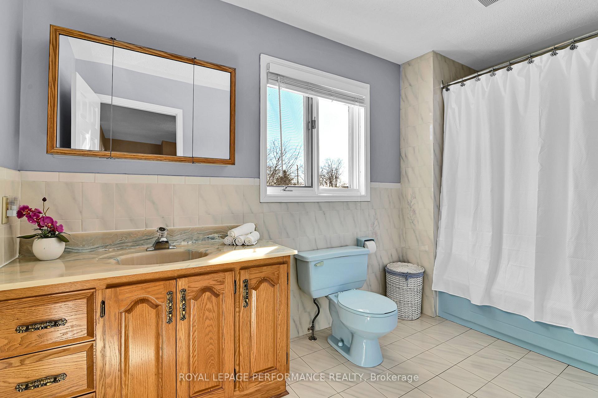 Photo 28 of 205 Hudson Avenue, Ottawa, Courtland Park — HOMEH