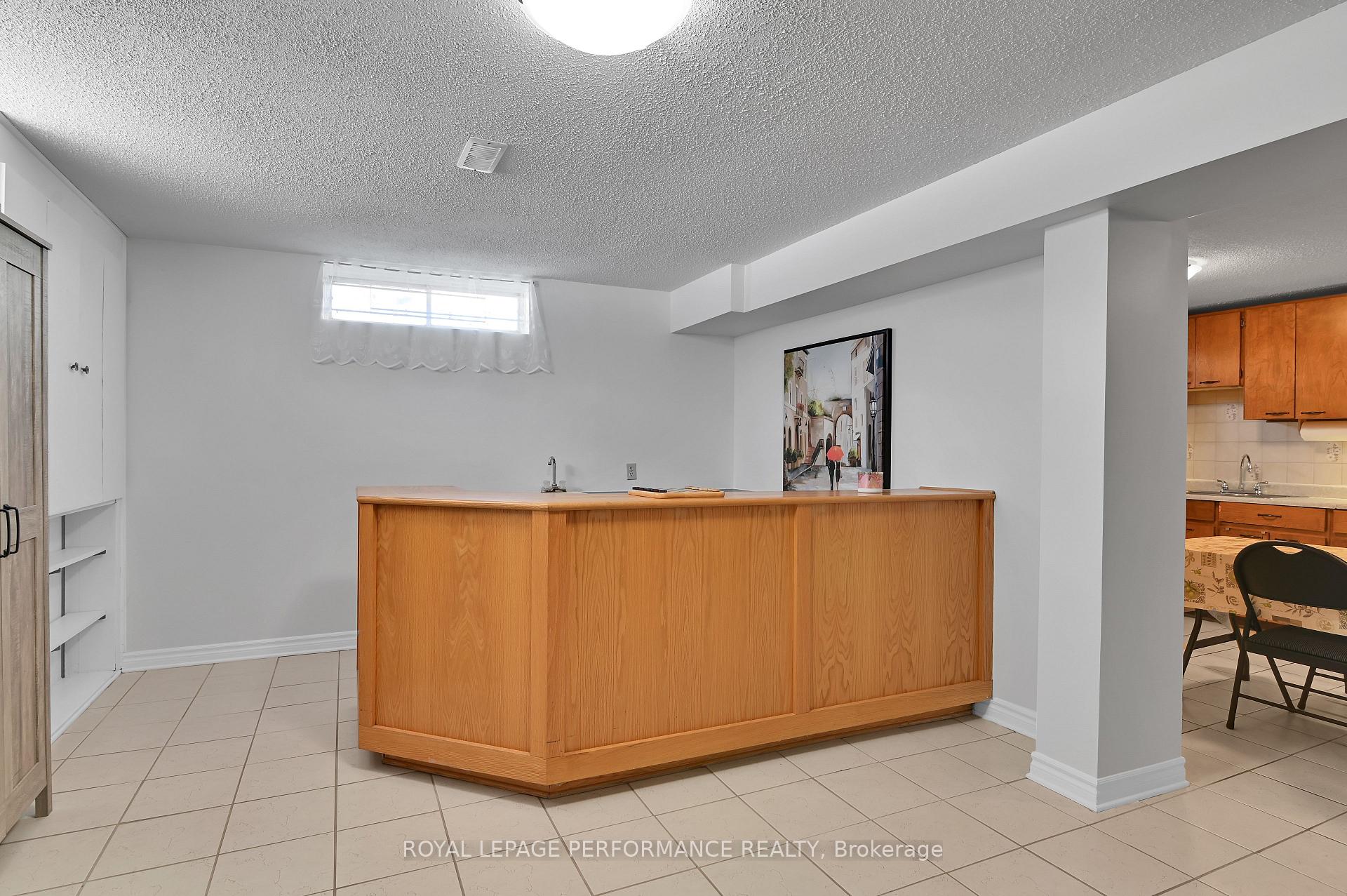 Photo 31 of 205 Hudson Avenue, Ottawa, Courtland Park — HOMEH